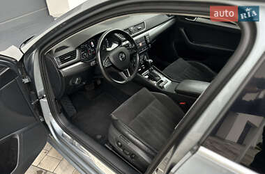 Лифтбек Skoda Superb 2016 в 