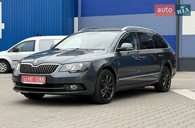 Універсал Skoda Superb 2015 в Рівному