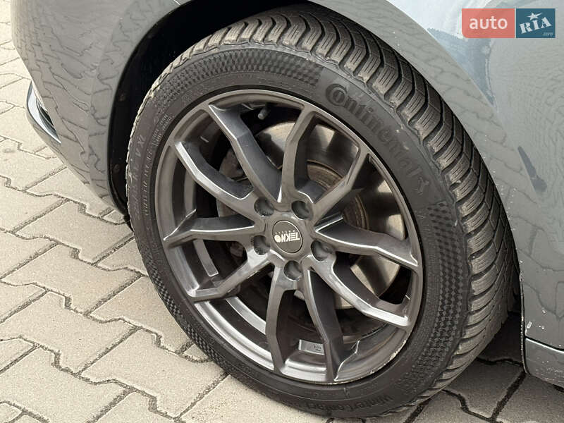 Универсал Skoda Superb 2015 в Ровно