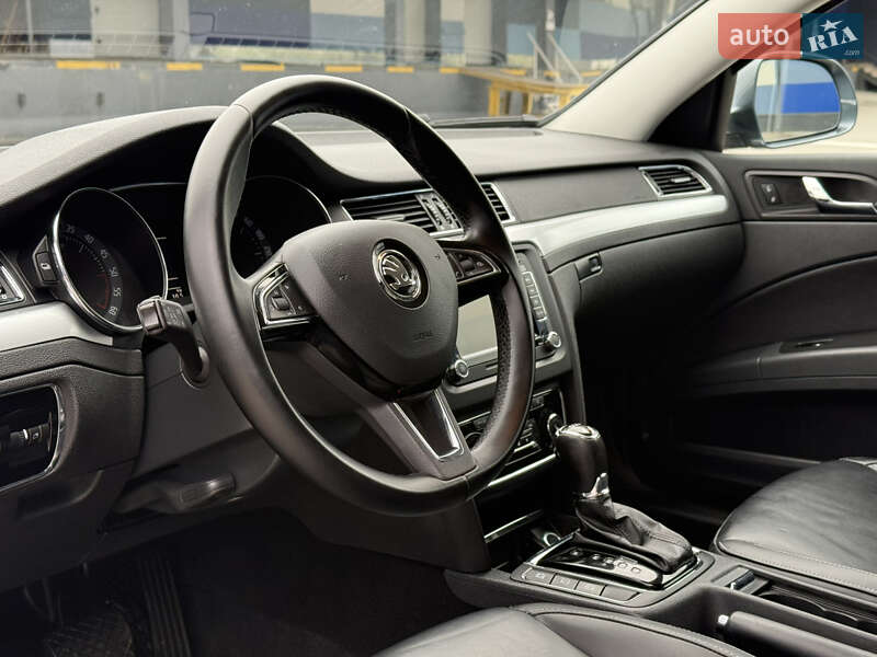 Универсал Skoda Superb 2015 в Ровно