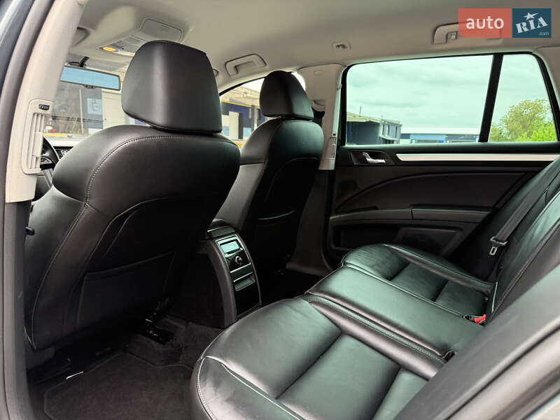 Универсал Skoda Superb 2015 в Ровно