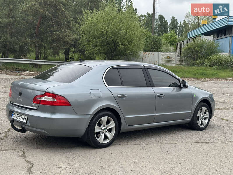 Лифтбек Skoda Superb 2011 в Хмельницком