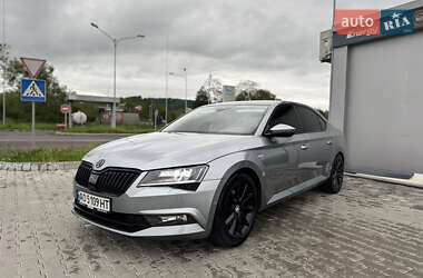 Лифтбек Skoda Superb 2017 в 