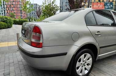 Ліфтбек Skoda Superb 2007 в 