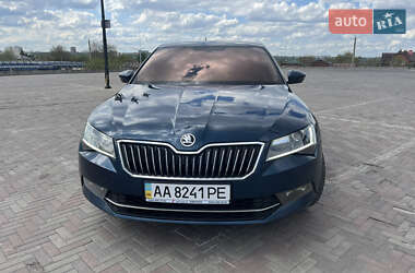 Ліфтбек Skoda Superb 2017 в 