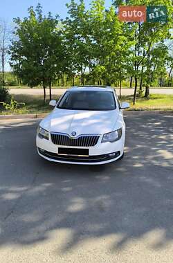 Лифтбек Skoda Superb 2013 в Кривом Роге
