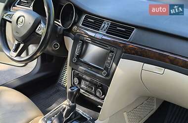 Лифтбек Skoda Superb 2013 в 