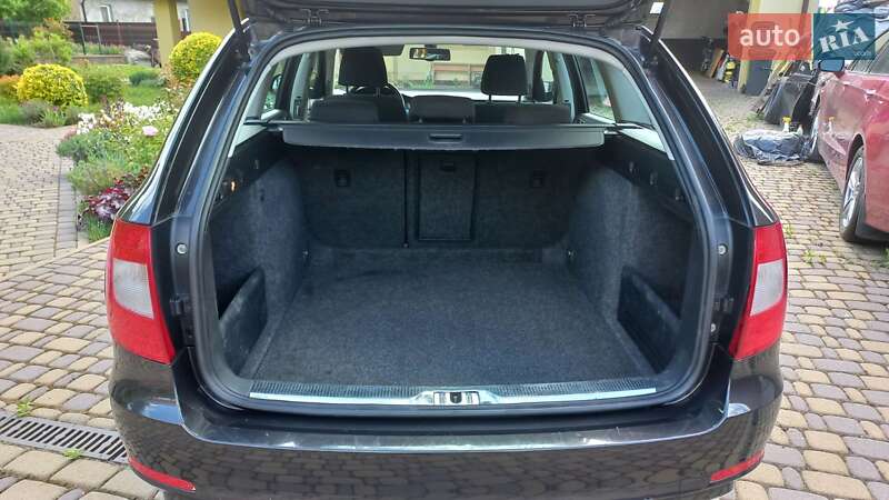 Універсал Skoda Superb 2011 в Рівному