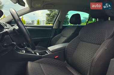 Лифтбек Skoda Superb 2017 в 