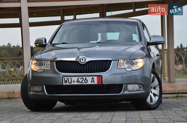 Лифтбек Skoda Superb 2011 в 