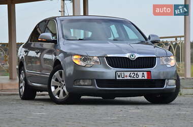 Лифтбек Skoda Superb 2011 в 