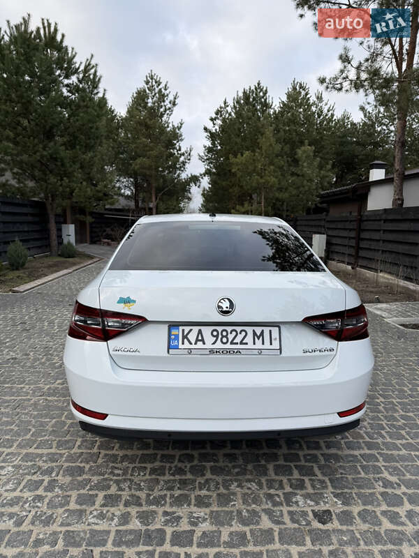 Ліфтбек Skoda Superb 2019 в Києві
