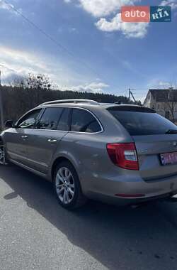 Універсал Skoda Superb 2015 в 