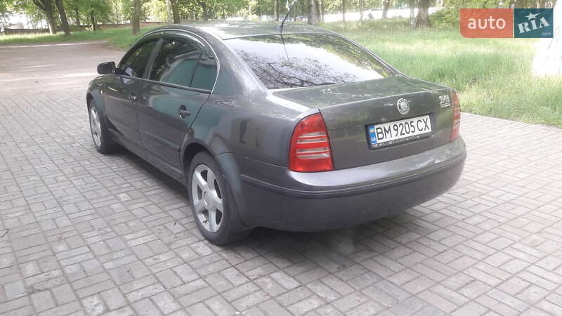 Ліфтбек Skoda Superb 2005 в Глухові