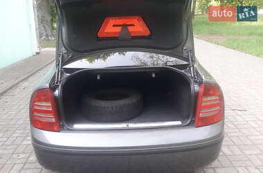 Лифтбек Skoda Superb 2005 в 