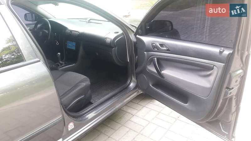 Ліфтбек Skoda Superb 2005 в Глухові