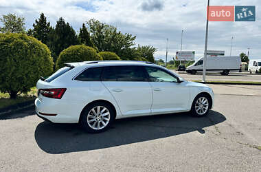 Универсал Skoda Superb 2017 в 