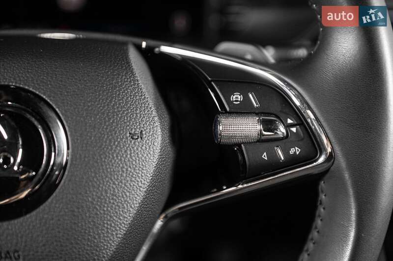 Універсал Skoda Superb 2020 в Ужгороді