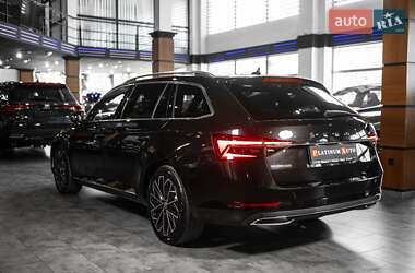 Универсал Skoda Superb 2020 в 