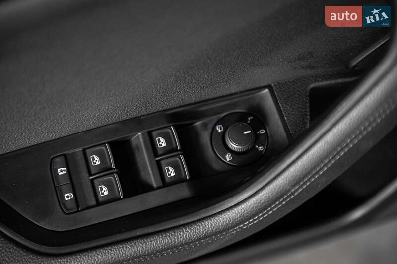 Універсал Skoda Superb 2020 в Ужгороді