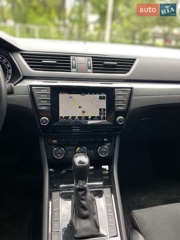 Лифтбек Skoda Superb 2015 в Кропивницком