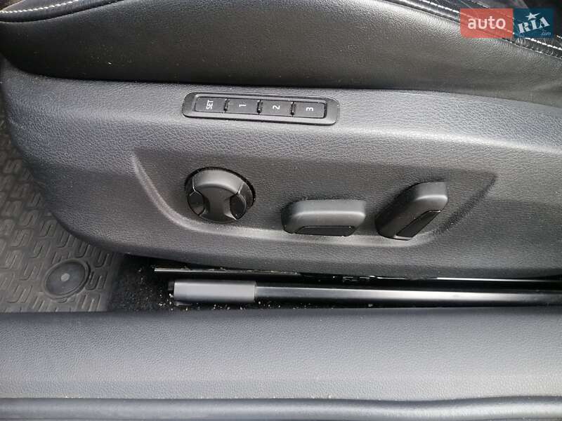 Универсал Skoda Superb 2017 в Умани