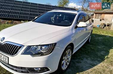 Універсал Skoda Superb 2014 в Охтирці