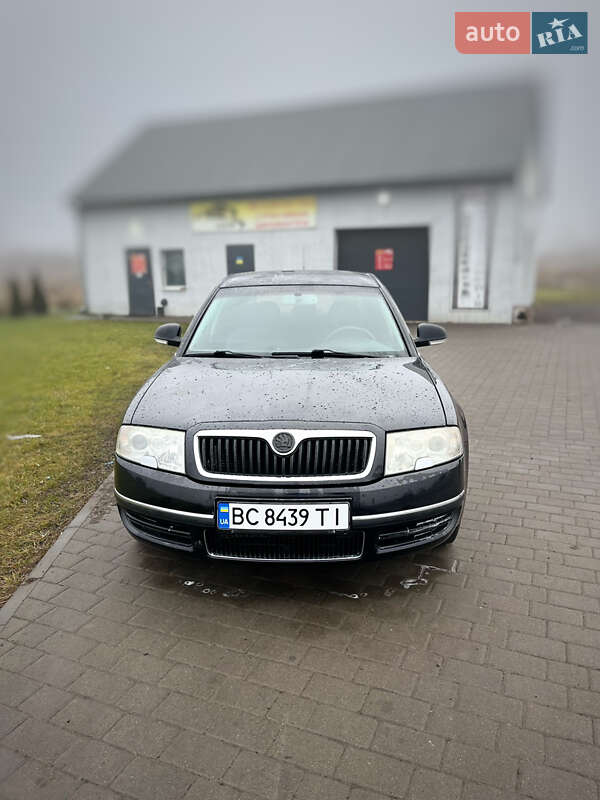 Лифтбек Skoda Superb 2007 в Каменке-Бугской