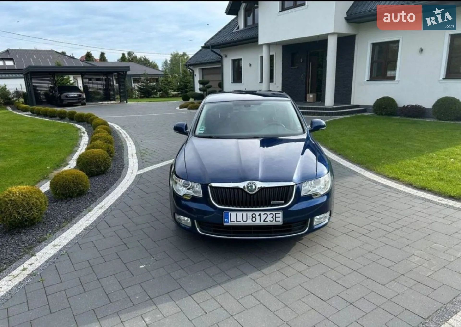 2011 Skoda Superb - фото 1