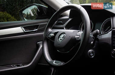 Лифтбек Skoda Superb 2020 в 