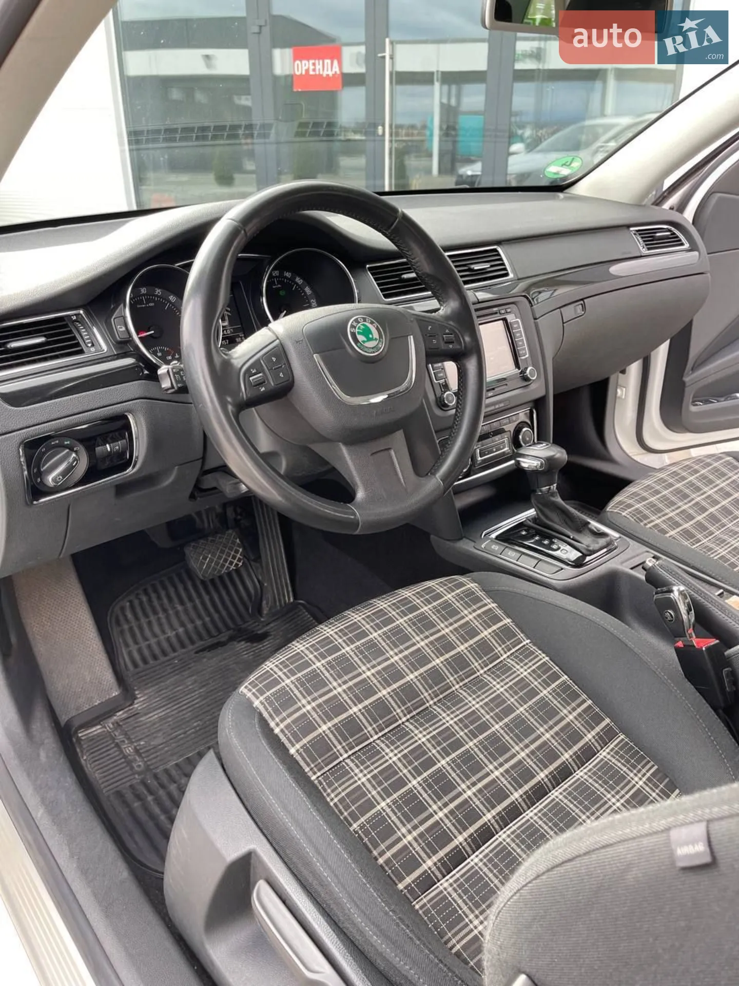 2012 Skoda Superb - мініатюра 4