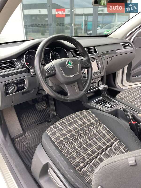 Универсал Skoda Superb 2012 в Хусте