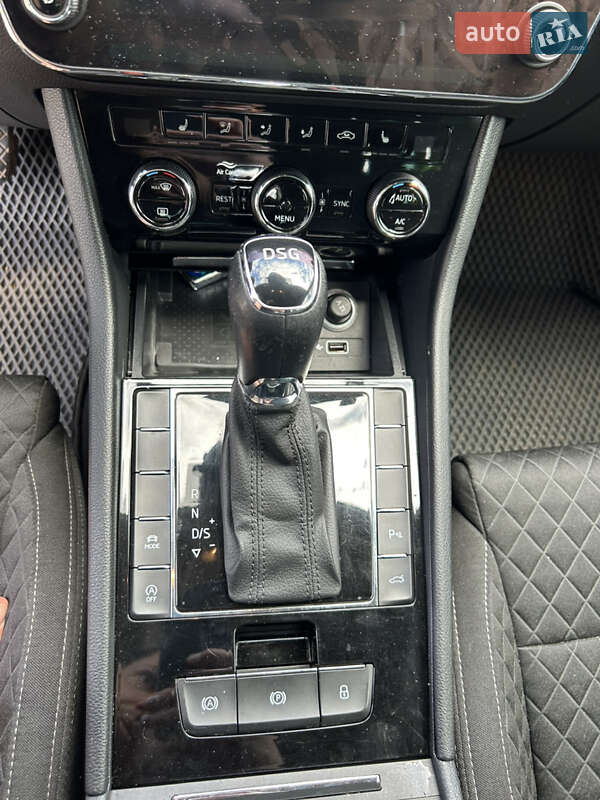 Універсал Skoda Superb 2018 в Києві