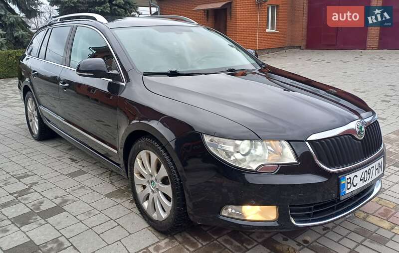 Універсал Skoda Superb 2011 в 
