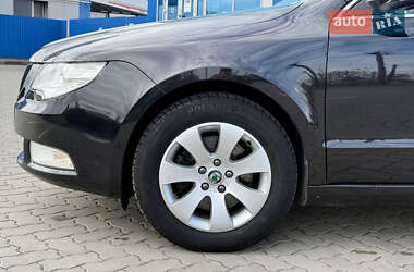 Универсал Skoda Superb 2011 в 