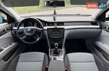 Универсал Skoda Superb 2011 в 