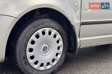Лифтбек Skoda Superb 2005 в 