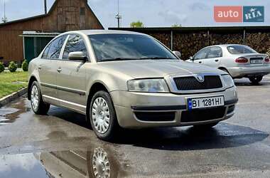 Лифтбек Skoda Superb 2005 в 