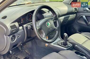 Лифтбек Skoda Superb 2005 в 