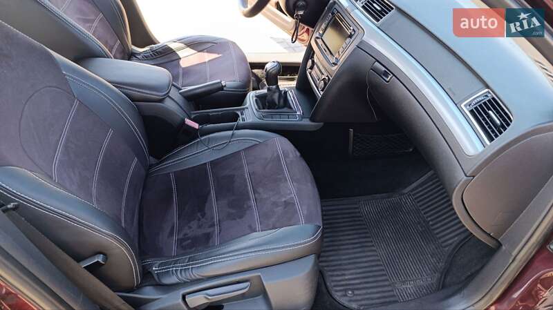 Лифтбек Skoda Superb 2009 в Краматорске