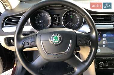 Лифтбек Skoda Superb 2009 в 