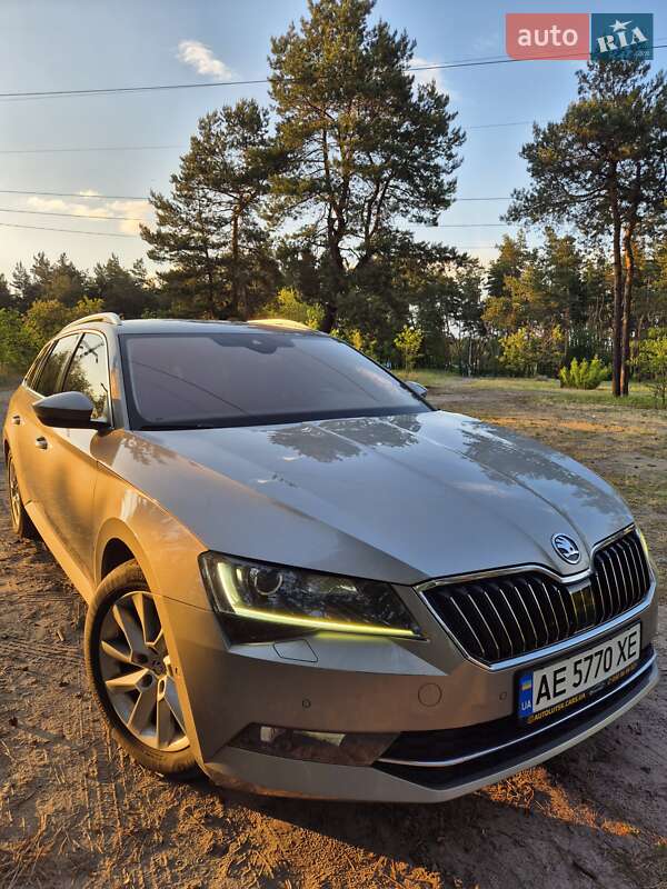 Универсал Skoda Superb 2017 в Днепре