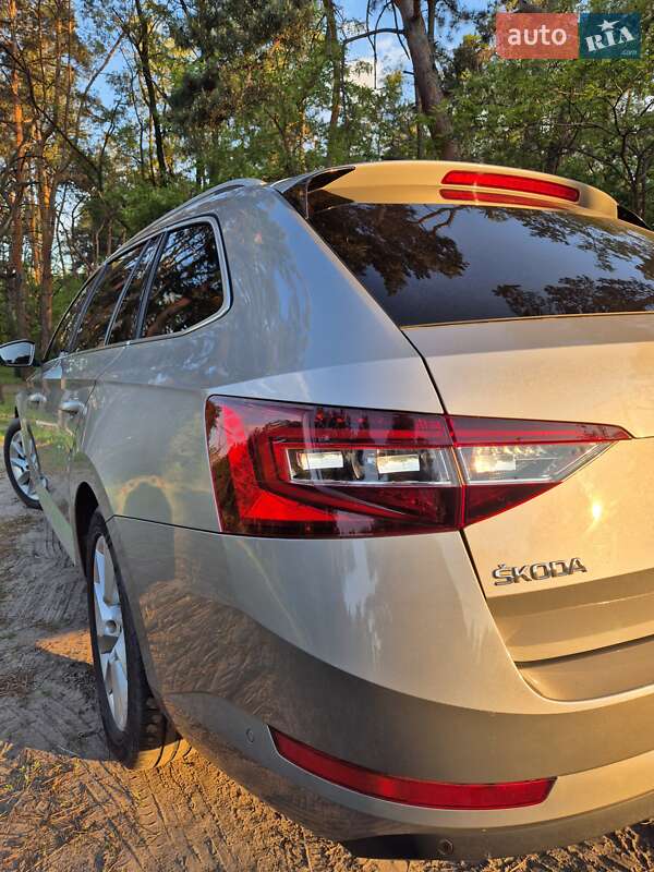 Универсал Skoda Superb 2017 в Днепре
