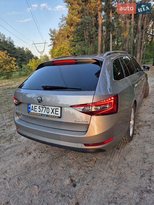 Универсал Skoda Superb 2017 в Днепре