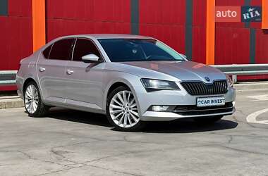 Лифтбек Skoda Superb 2015 в Киеве