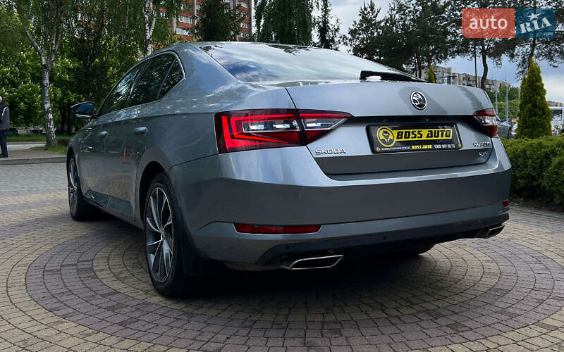 Лифтбек Skoda Superb 2018 в Львове