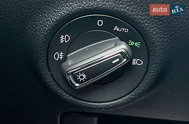 Ліфтбек Skoda Superb 2018 в 