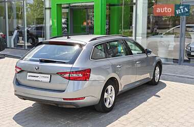 Універсал Skoda Superb 2016 в 