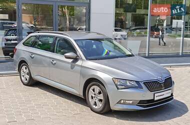 Універсал Skoda Superb 2016 в 