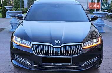 Ліфтбек Skoda Superb 2019 в 
